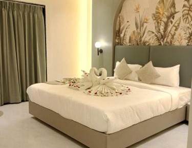 Deluxe Double Room with Shower