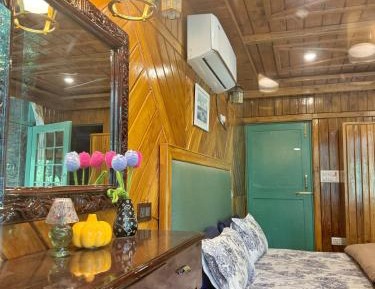 Superior Double or Twin Room with Mountain View