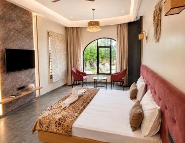 Deluxe Suite