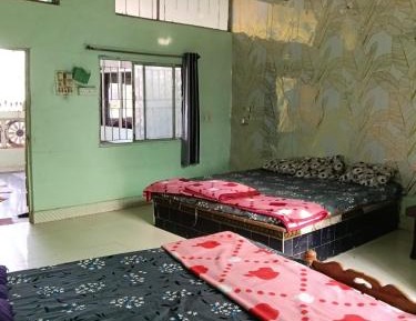 Mixed Dormitory Room