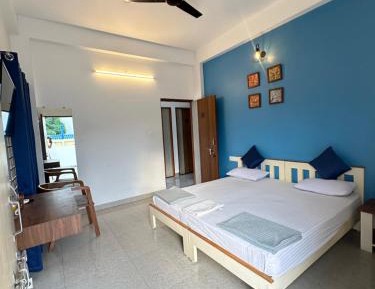 Double or Twin Room with Terrace