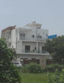 Studio Apartment with Balcony
