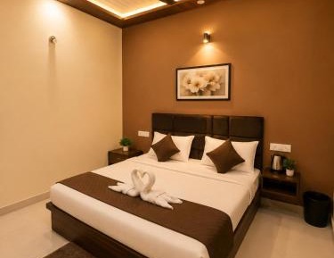 Deluxe Double Room (2 Adults + 1 Child)