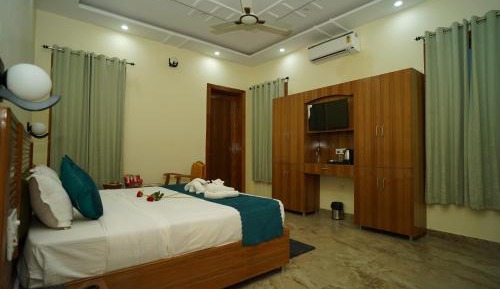 Deluxe Double Room with Balcony