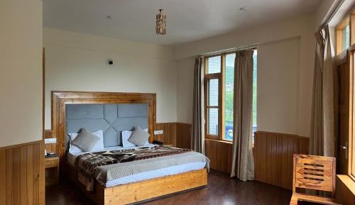 King Room with Mountain View