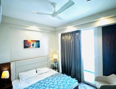 Deluxe One-Bedroom Apartment with City View