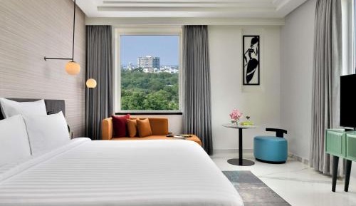Junior Suite with One Double Bed and Cazri View: 10% Discount on Food & Beverage | 20% Discount on One Spa | Complimentary Welcome Drink | Happy Hours Offer - Buy 2 Get 1 Free on Alcoholic Beverages and Soft Beverages