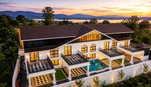 Three-Bedroom Villa