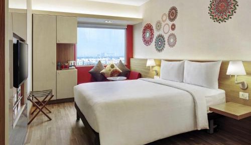 Standard Queen Room