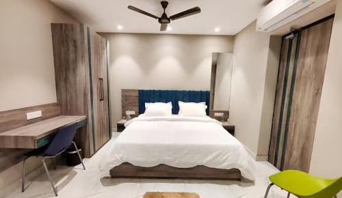Suite with Garden View