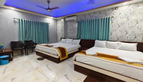 Deluxe Family Room