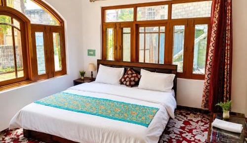 Double Room with Private Bathroom