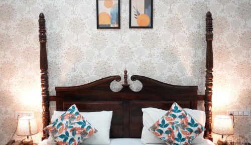 King Room with Mountain View