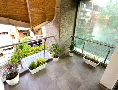 Studio with Balcony