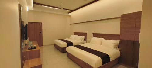 Deluxe Family Room