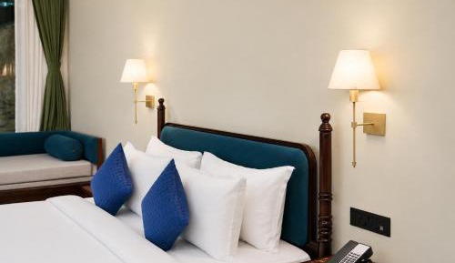 Double Room with Pool View
