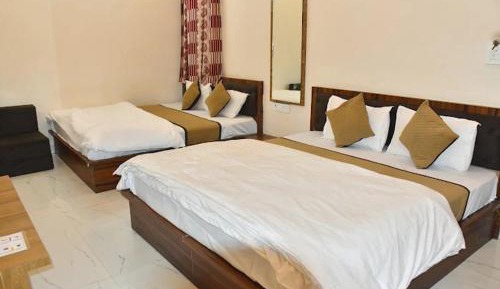 Deluxe Double Room with Bath