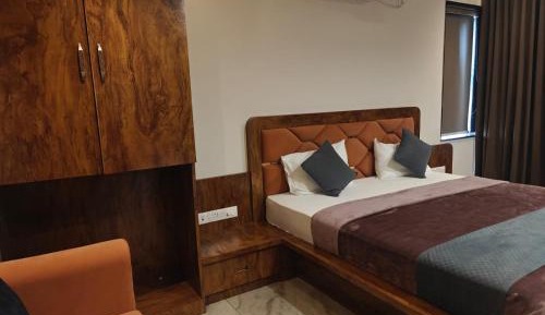 King Room with Balcony
