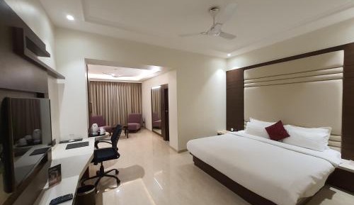 King Room with Pool View