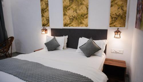 Double Room with Mountain View