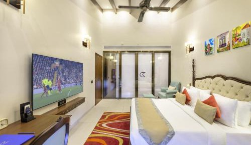 Junior Suite - 1 King Bed - 20% Discount on F&B, SPA & Laundry - Early check in and late checkout of 2 hours - subject to availability