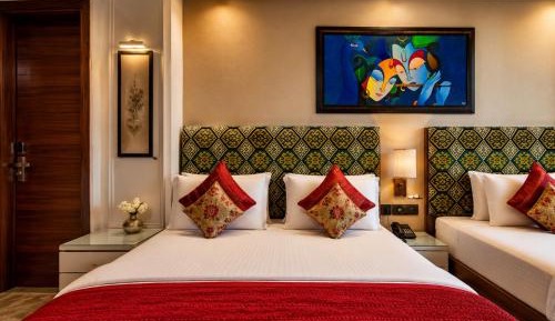 Deluxe Family Room