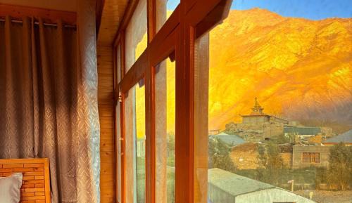 Triple Room with Mountain View
