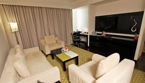 Junior King Suite