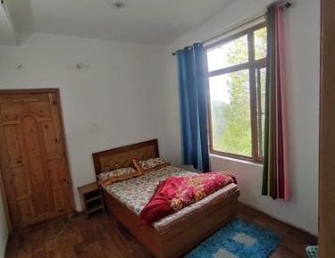 Single Room with Mountain View