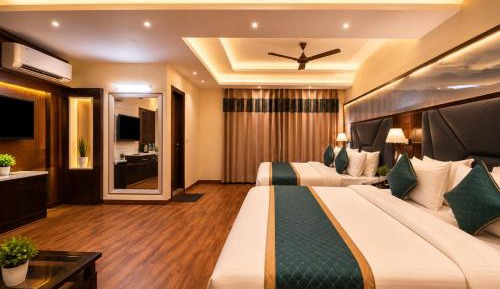Deluxe Family Room