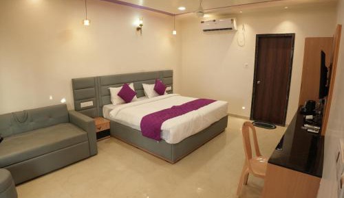 King Room with Mountain View