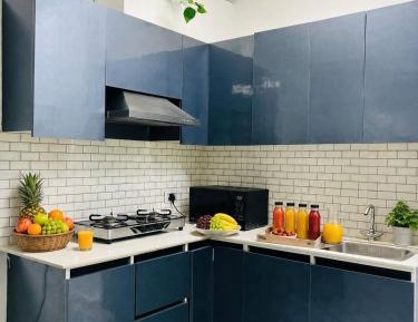 Superior One-Bedroom Apartment