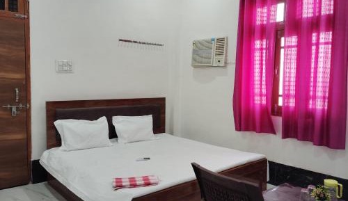 Double or Twin Room with Private Bathroom