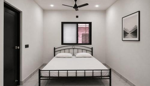 Deluxe Double Room (2 Adults + 1 Child)