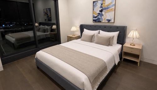 Two-Bedroom Deluxe Apartment with Harbor View