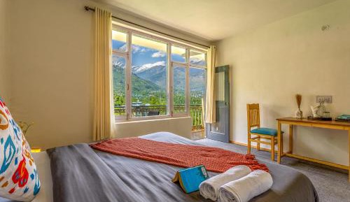 Deluxe Double Room with Balcony