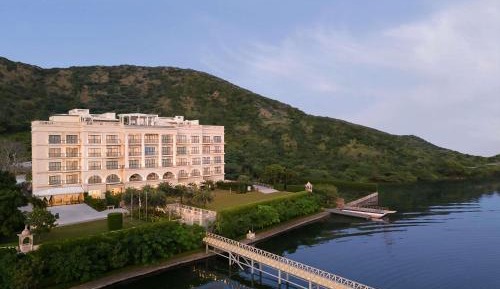Lakeshore Signature Non Island Room:15% off on Spa | Soulful yoga experience| Morning & Evening Aarti | nature-led and traditional experiences such as daily tea, curated walks, bird watching, Prana Garden, folk dance, Pottery, Mehendi & Astrology 