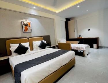 Deluxe Triple Room