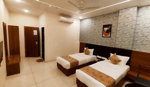 Deluxe Triple Room