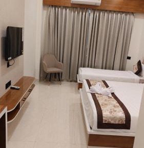 Large Double Room