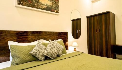 Superior King Room
