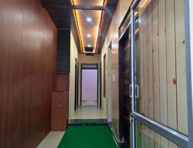 Double or Twin Room with Bathroom