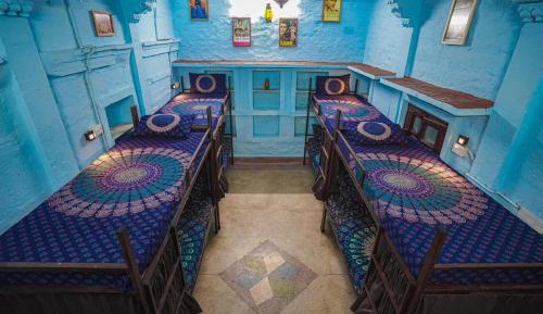 Bed in 10-Bed Mixed Dormitory Room