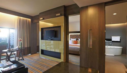 1BHK Apartment: Day use Rate (10am to 6pm) for 6hrs only - Mandatory checkout at 6pm - No night stay allowed