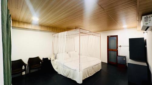 Deluxe Room - Non AC