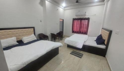 Double or Twin Room with Private Bathroom