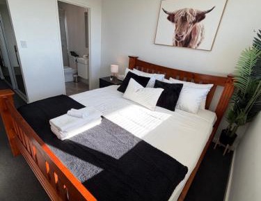 Three-Bedroom Premium Apartment with Balcony