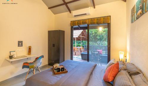 Two-Bedroom Villa (with a shared lawn)
