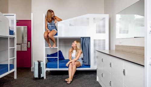 Bed in 4-Bed Female Dormitory Room with Shared Bathroom (age limit 18 - 40 years old only)