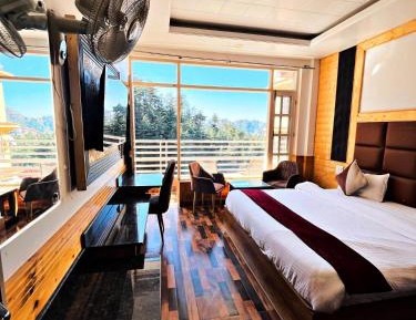 Three-Bedroom Premium Apartment with Balcony